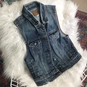 NWOT American Eagle Jean Vest